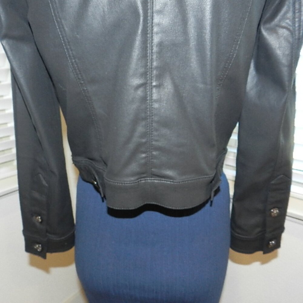 White House Black Market Black Coated Denim Cropped Pocket Jacket Size 4P - Picture 9 of 16